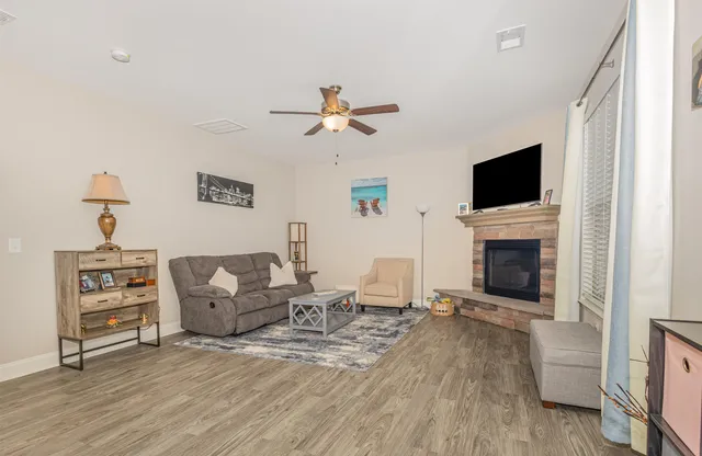 $300,000 | 547 Chantry Lane, Moore, SC 29369