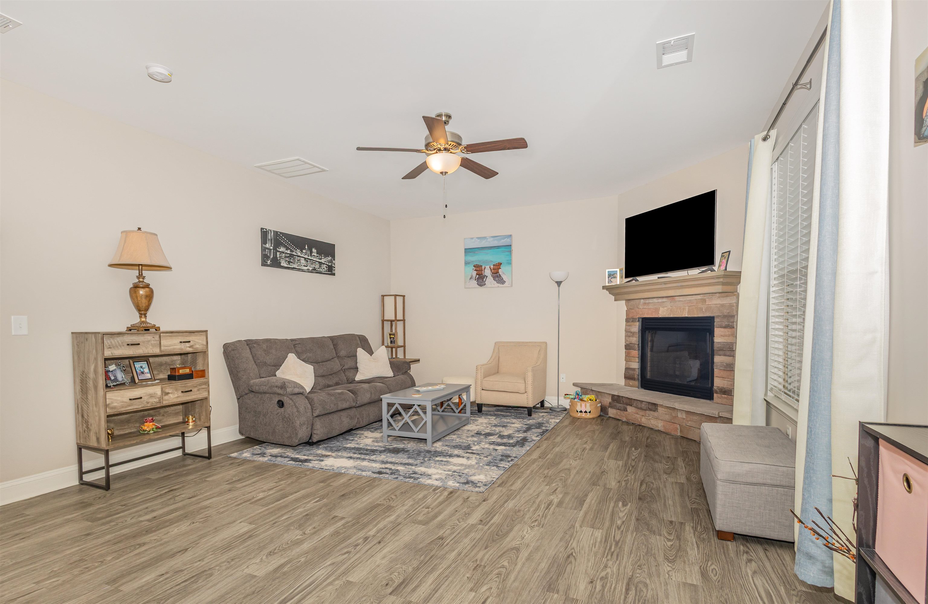 547 Chantry Lane Moore, SC 29369 - Photo 4 of 27