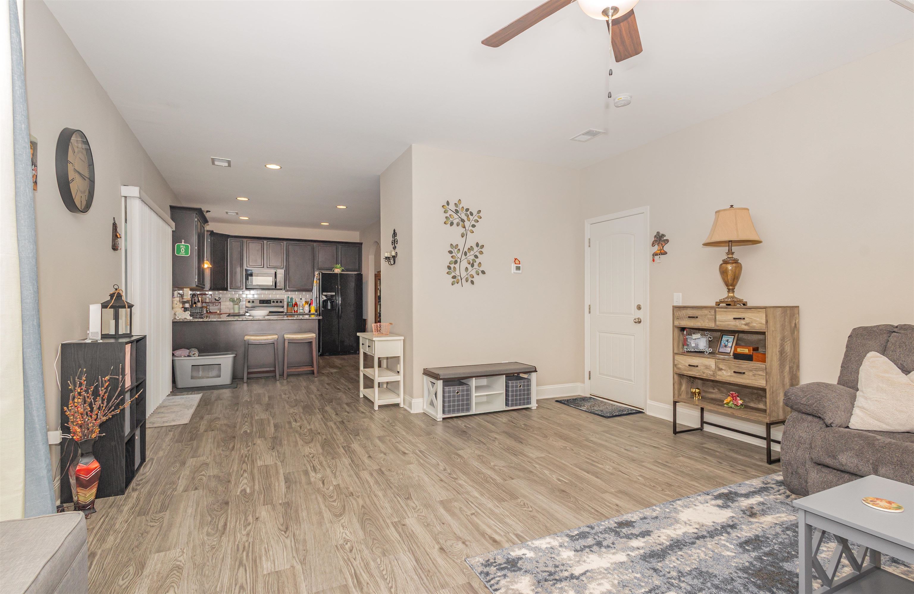 547 Chantry Lane Moore, SC 29369 - Photo 8 of 27