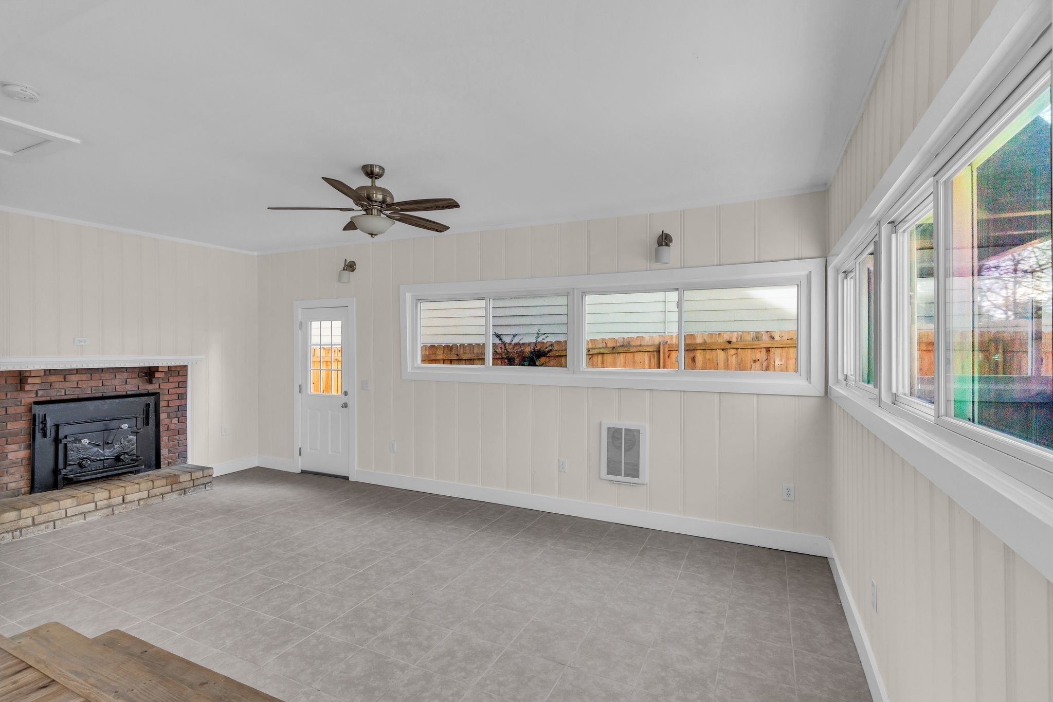 126 Eagan Circle Madison, TN 37115 - Photo 4 of 28 a view of an empty room with a window