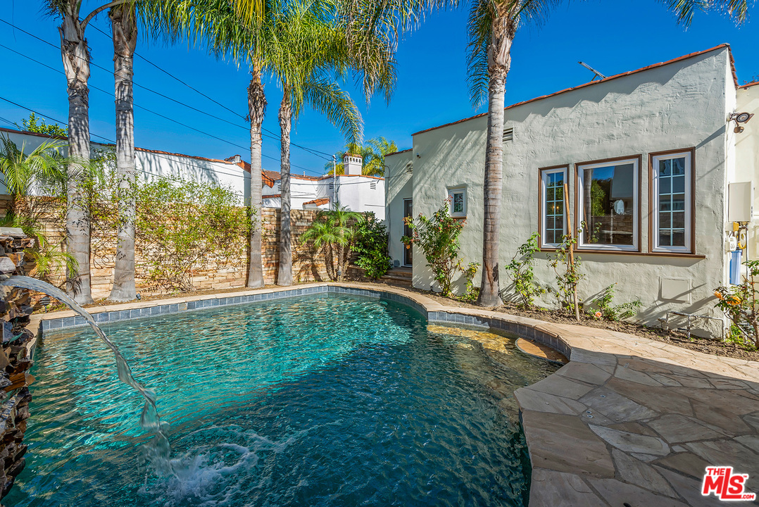 357 South La Peer Drive Beverly Hills, CA 90211 - Photo 28 of 31