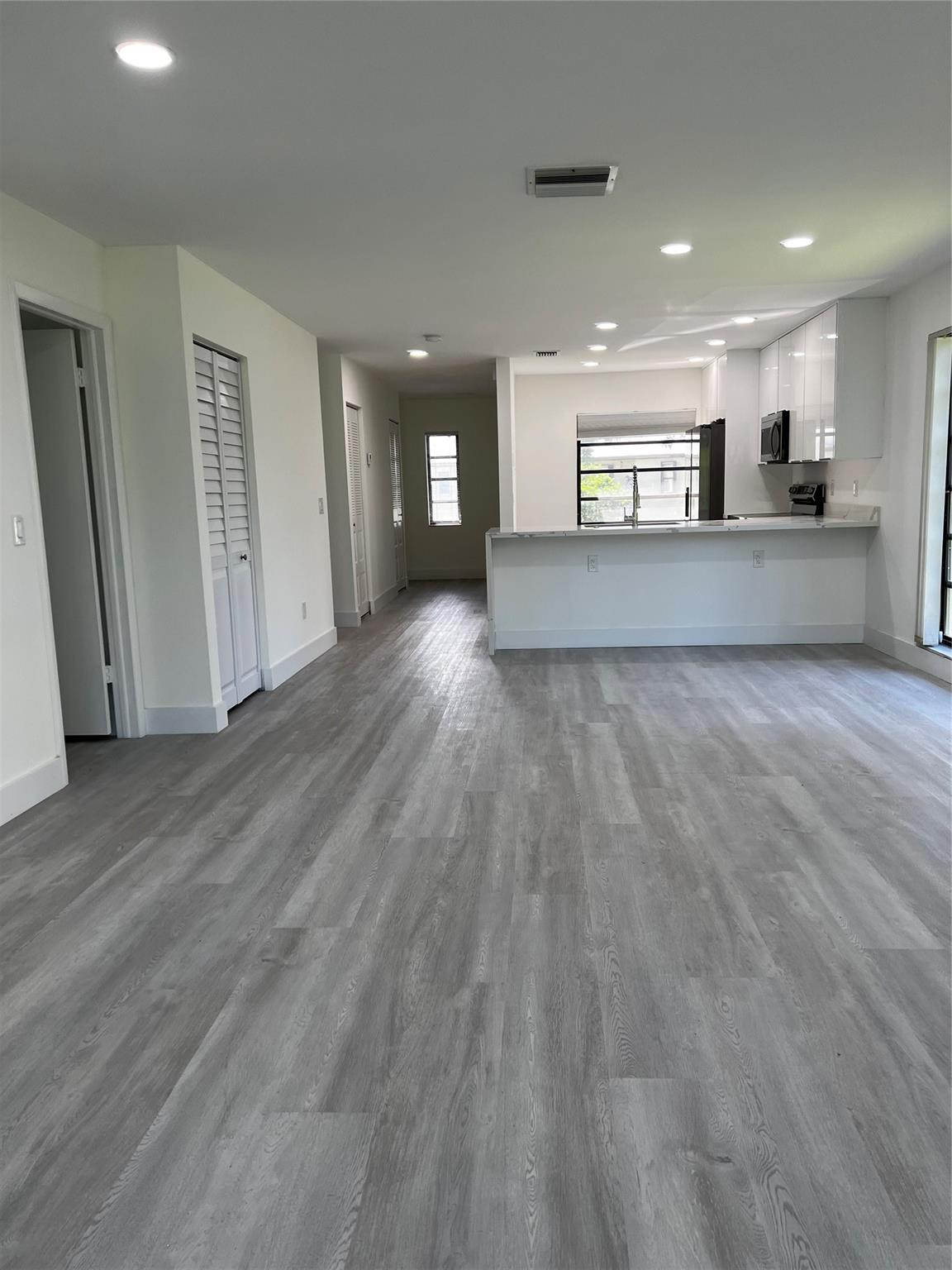 21213 Lago Circle, Unit B Boca Raton, FL 33433 - Photo 7 of 25 Photo 7
