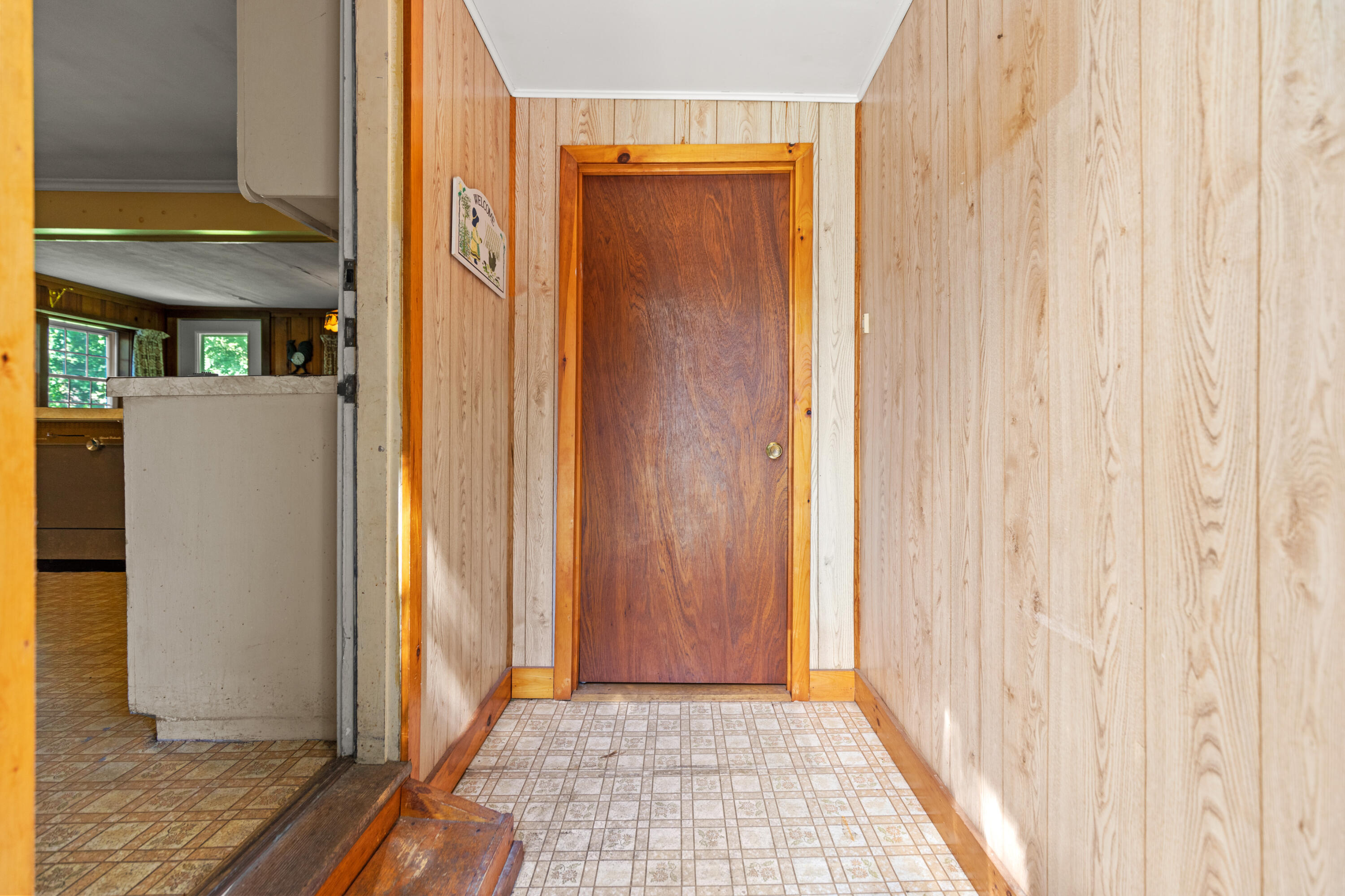 42 Anson Road Portland, ME 04102 - Photo 6 of 28 42 Anson Portland_022