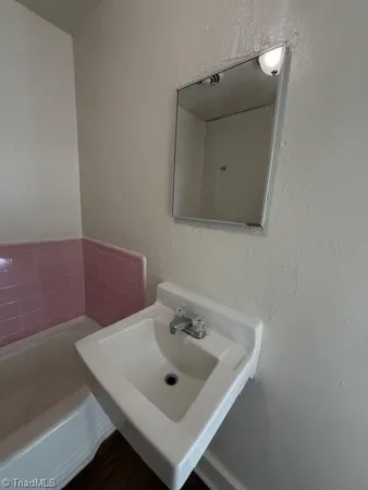 $700 | 810 Richland Street, Unit B, High Point, NC 27260