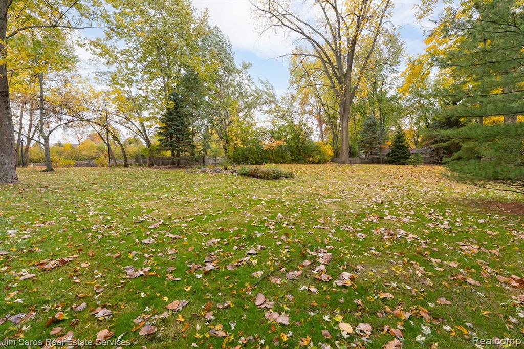 1745 June Avenue Rochester Hills, MI 48309 - Photo 6 of 17