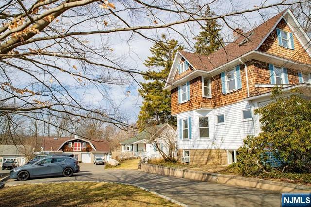 334 South Broad Street, Unit B Ridgewood, NJ 07450 - Photo 9 of 9 a view of a large white building