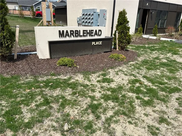 $2,400 | 20 Marblehead Avenue, Unit I, North Providence, RI 02904