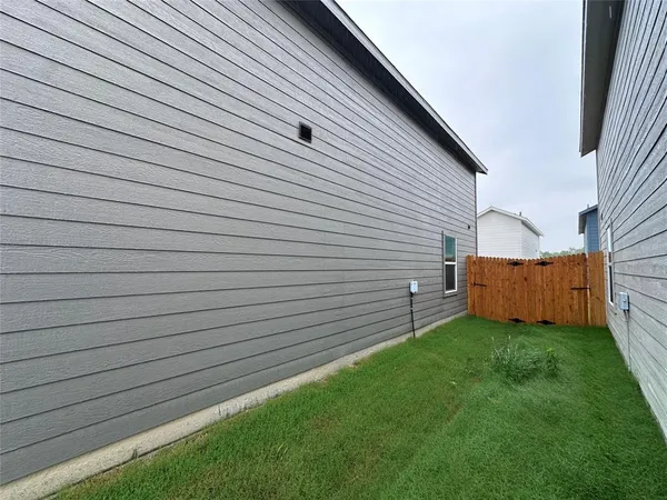 $1,200 | 1022 Robin Hill Lane, Princeton, TX 75407