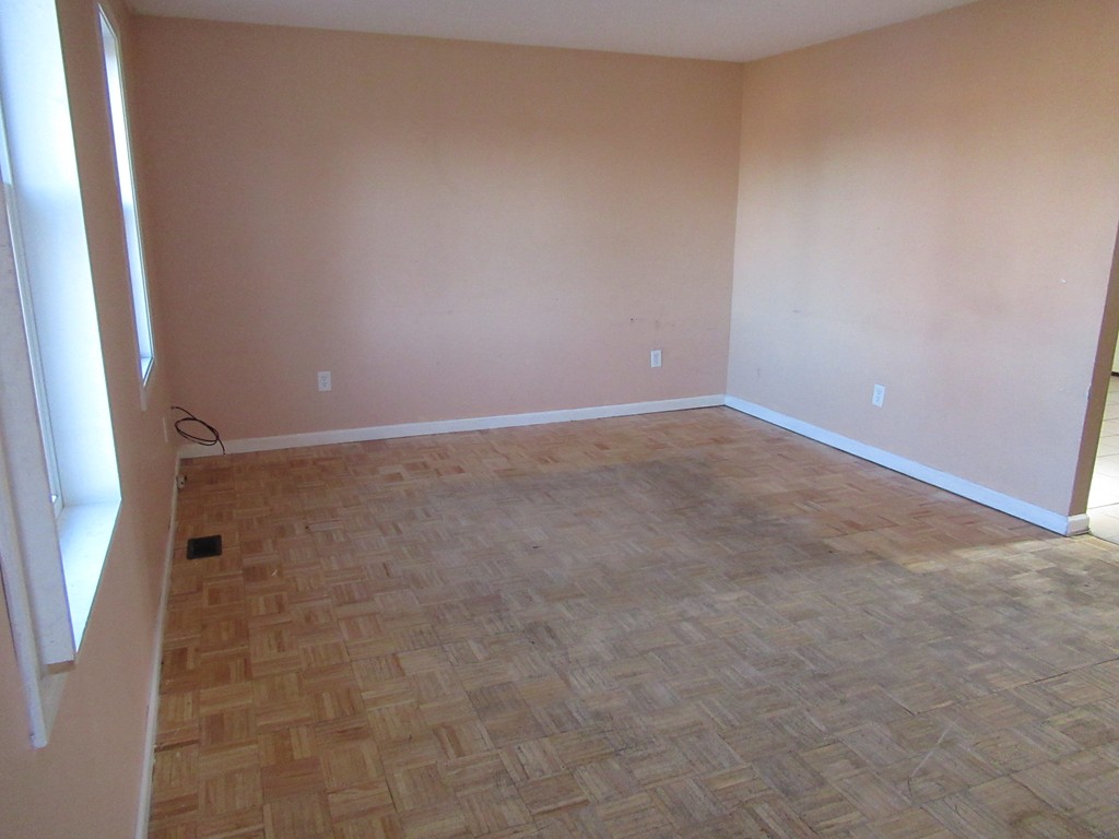 23 Lafrance Street Springfield, MA 01151 - Photo 2 of 18