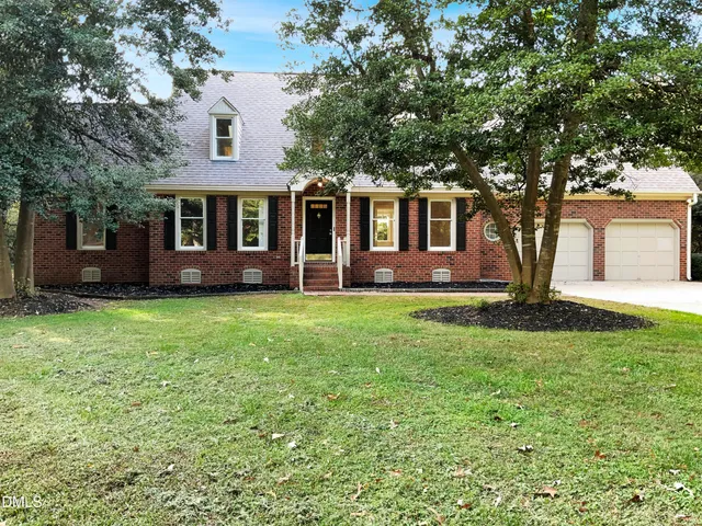 $625,000 | 10801 September Court, Raleigh, NC 27614