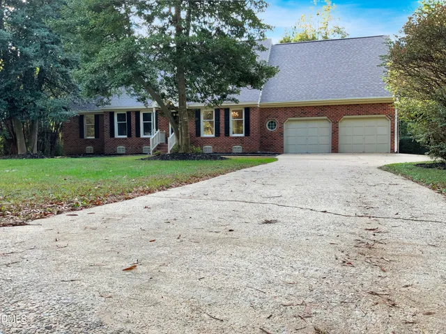 $625,000 | 10801 September Court, Raleigh, NC 27614