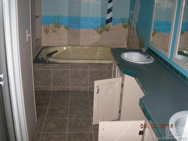 7200 R H Road Hickory, NC 28602 - Photo 4 of 9 Gallery Image 4