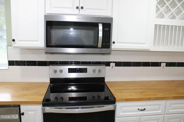 $324,000 | 459 Highway 334, Johnstown, NY 12095