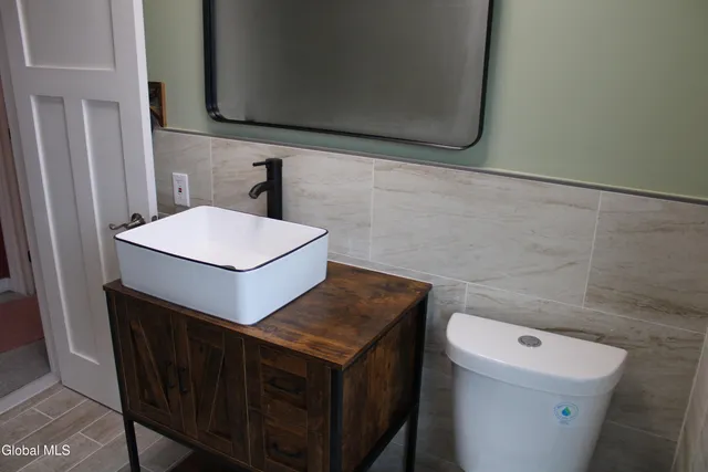 $324,000 | 459 Highway 334, Johnstown, NY 12095