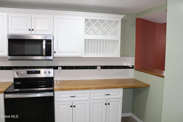 $324,000 | 459 Highway 334, Johnstown, NY 12095