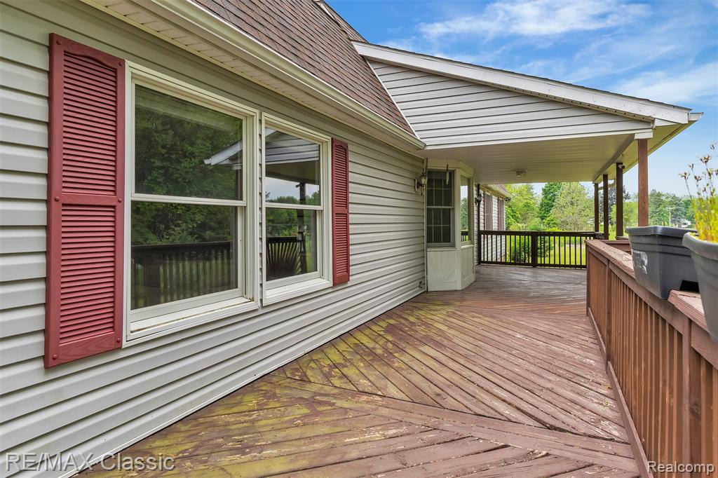 917 Middle Road Highland, MI 48357 - Photo 61 of 97