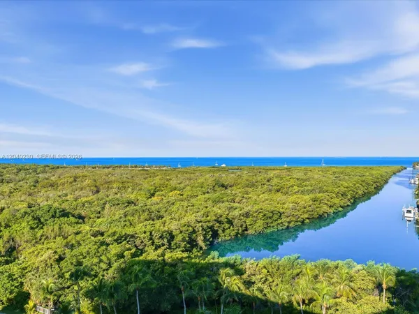 $1,395,000 | 1121 Crandon Boulevard, Unit E1205, Key Biscayne, FL 33149