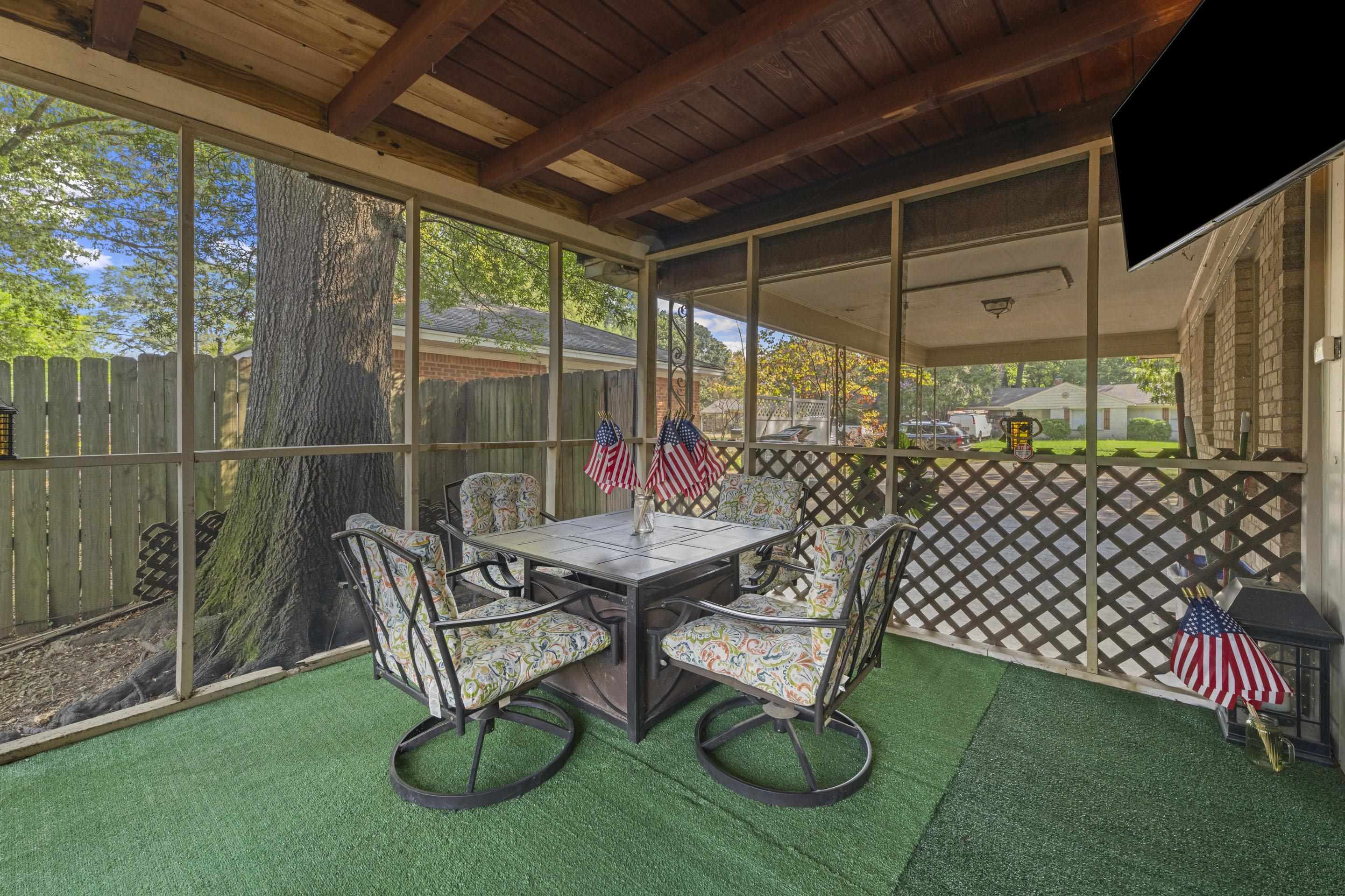 1597 Marcia Road Memphis, TN 38117 - Photo 3 of 19 a view of yard with patio