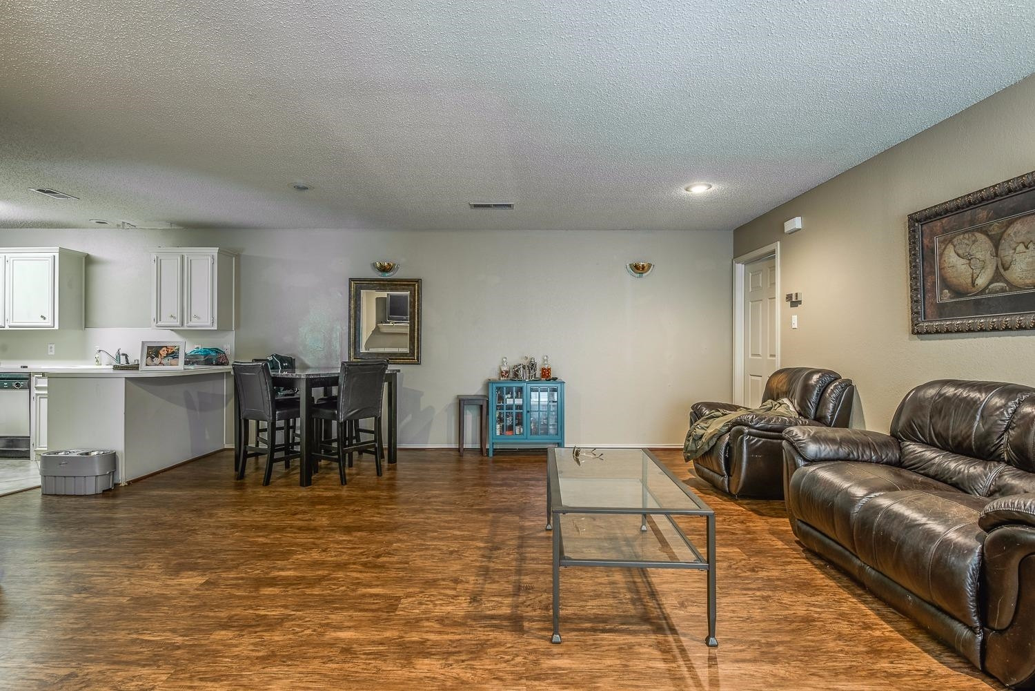 8230 Raleigh Avenue Lubbock, TX 79424 - Photo 4 of 10 Photo 4