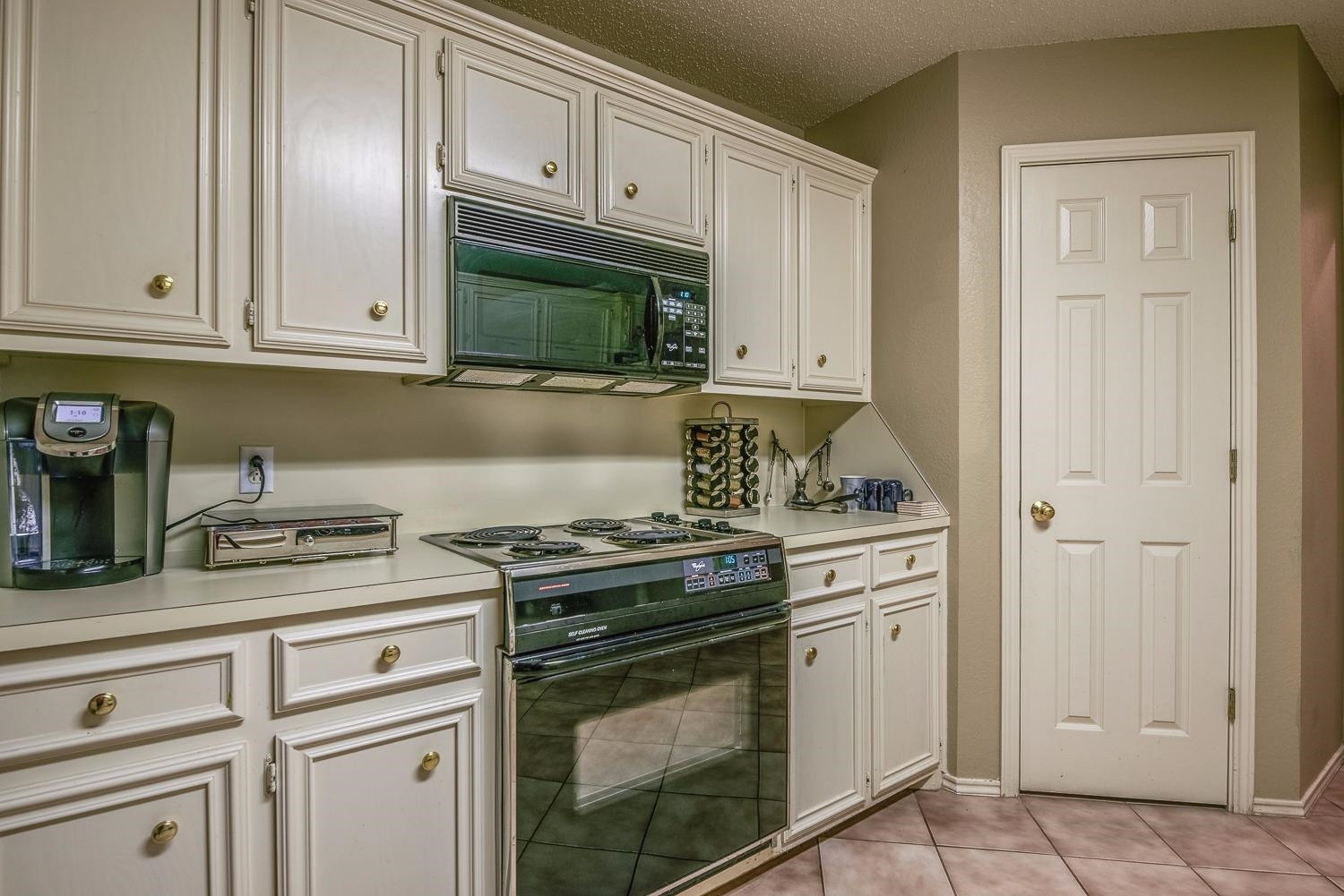 8230 Raleigh Avenue Lubbock, TX 79424 - Photo 8 of 10 Photo 8