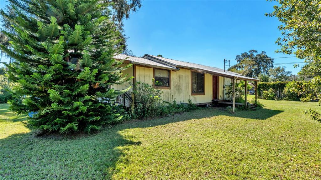 12941 Simpson Road Dover, FL 33527 - Photo 5 of 15