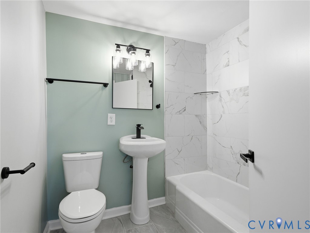 614 Cedar Level Road Hopewell, VA 23860 - Photo 12 of 39 Upstairs bathroom