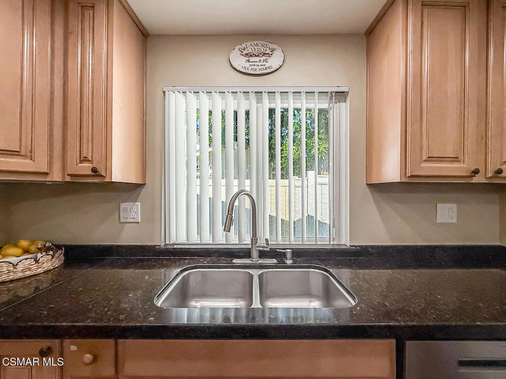 2017 Lysander Avenue Simi Valley, CA 93065 - Photo 17 of 40