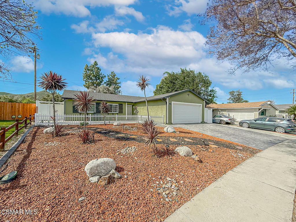 2017 Lysander Avenue Simi Valley, CA 93065 - Photo 4 of 40