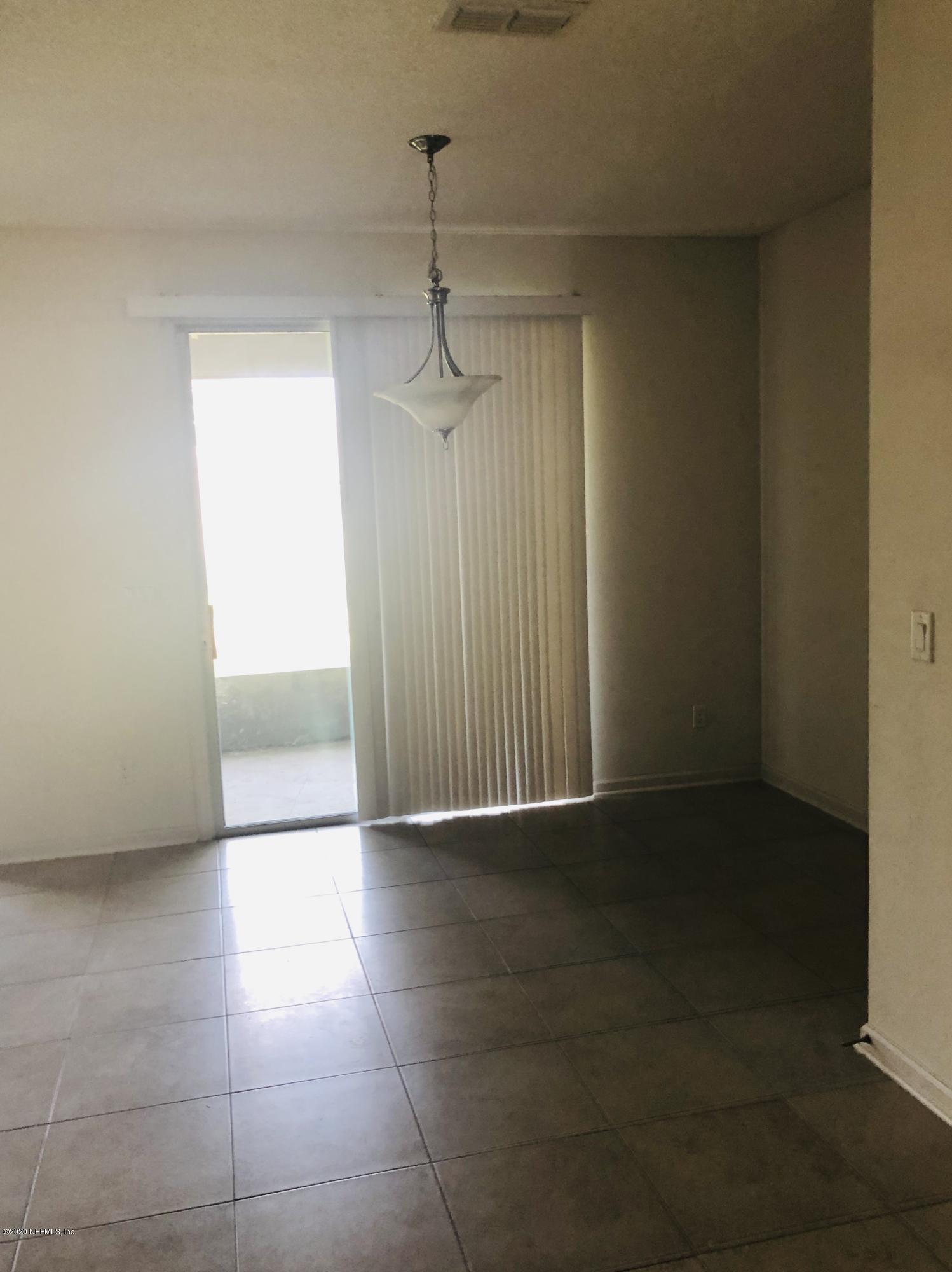 3083 Chestnut Ridge Way Orange Park, FL 32065 - Photo 5 of 22 E0930BD2-45AC-4479-9B00-6462CF2A6B53_1_2