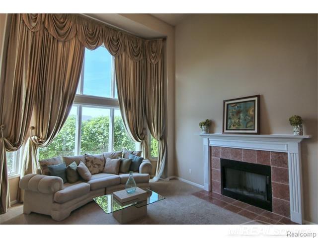 1353 Welland Drive Rochester, MI 48306 - Photo 15 of 35 31267417-14.JPG