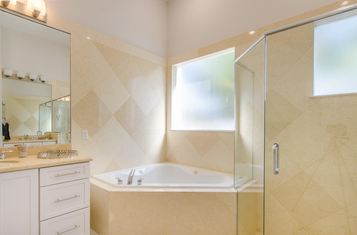750 Bailey Street Boca Raton, FL 33487 - Photo 21 of 24 750 Bailey Street-16