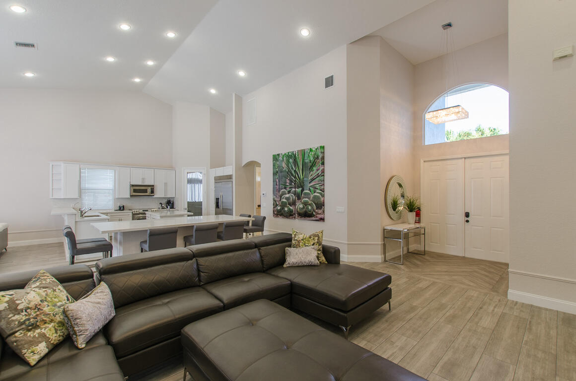 750 Bailey Street Boca Raton, FL 33487 - Photo 7 of 24 750 Bailey Street-46