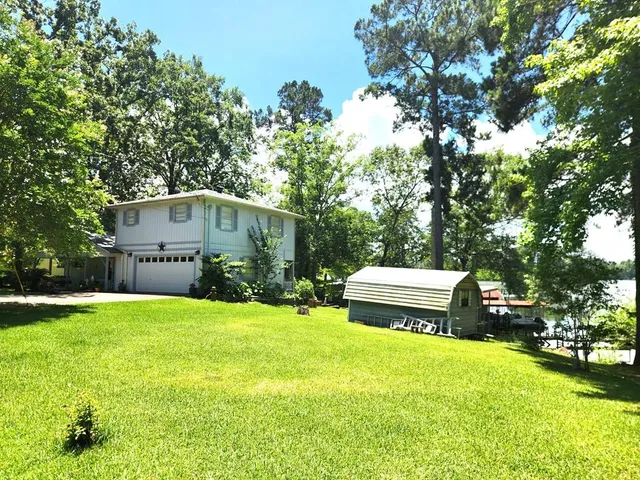 $390,000 | 719 Hickory Hill Drive, Burkeville, TX 75932
