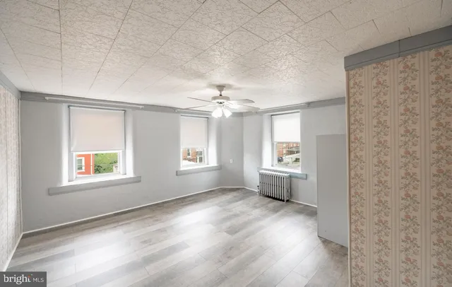 $280,000 | 122 2nd Avenue, Royersford, PA 19468