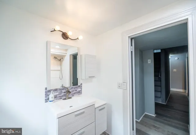 $280,000 | 122 2nd Avenue, Royersford, PA 19468