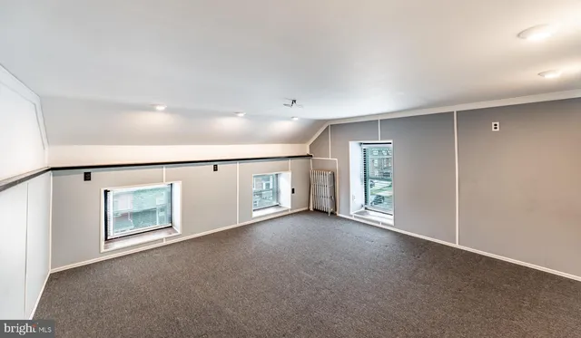 $280,000 | 122 2nd Avenue, Royersford, PA 19468