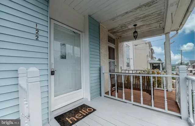 $280,000 | 122 2nd Avenue, Royersford, PA 19468