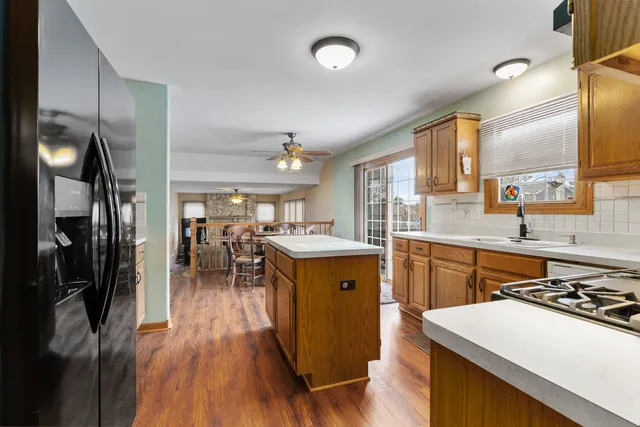 $525,000 | 9920 Sussex Court, Mokena, IL 60448