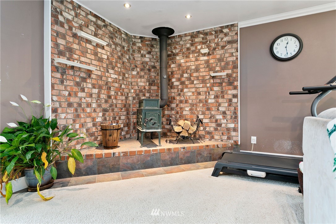 2091 Zell Road Ferndale, WA 98248 - Photo 6 of 25 a swimming pool view with a outdoor seating space