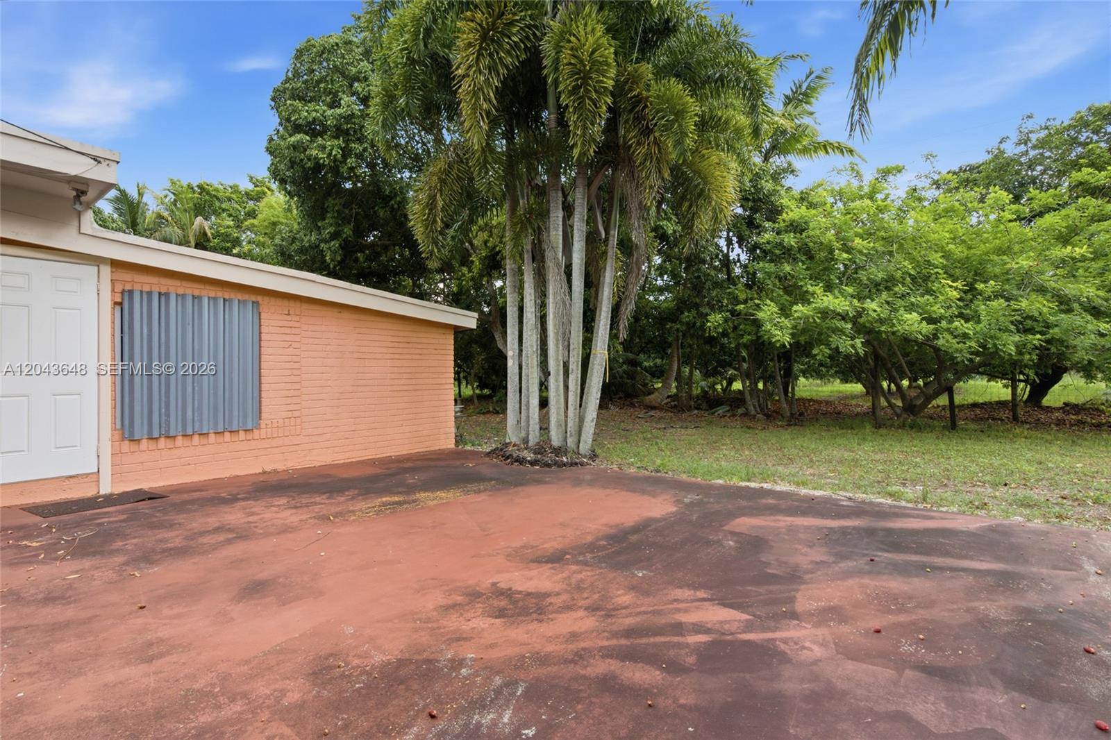 15401 Southwest 240th Street Homestead, FL 33032 - Photo 28 of 35