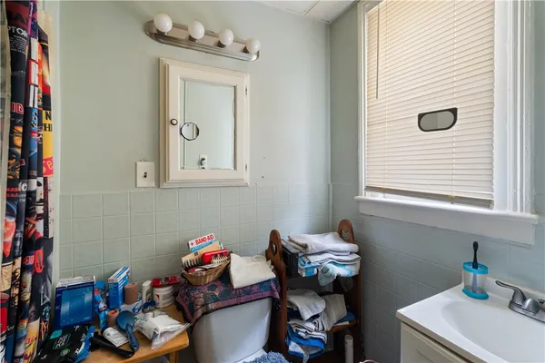 $279,999 | 239 Hamilton Street, Rochester, NY 14620