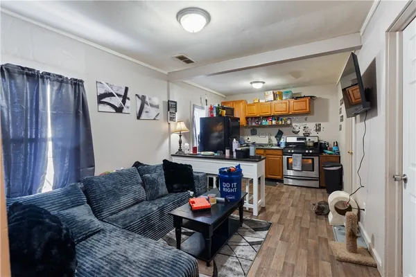 $279,999 | 239 Hamilton Street, Rochester, NY 14620