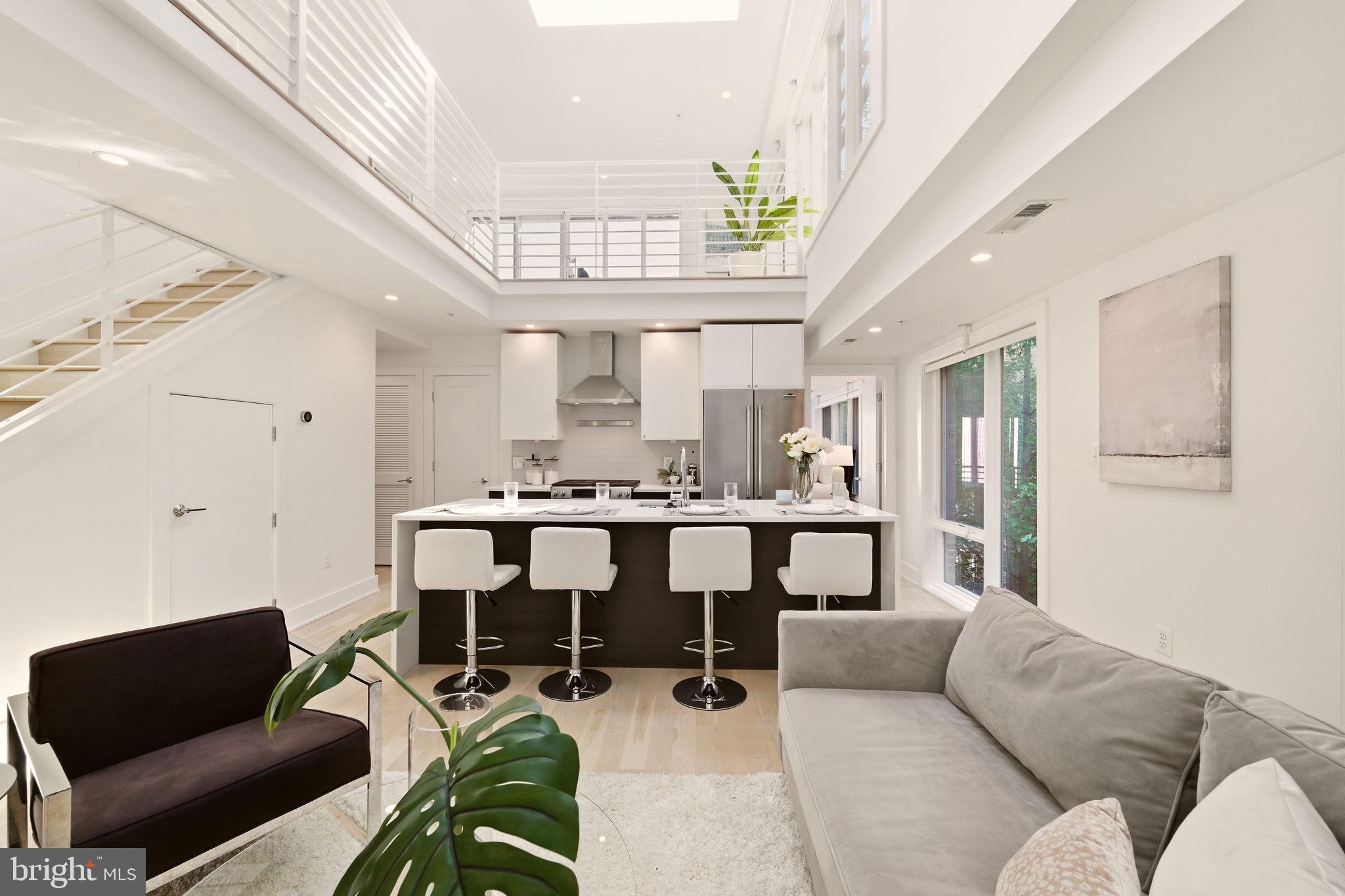 2014 Kalorama Road Northwest, Unit 8 Washington, DC 20009 - Photo 11 of 44 Gallery Image 11