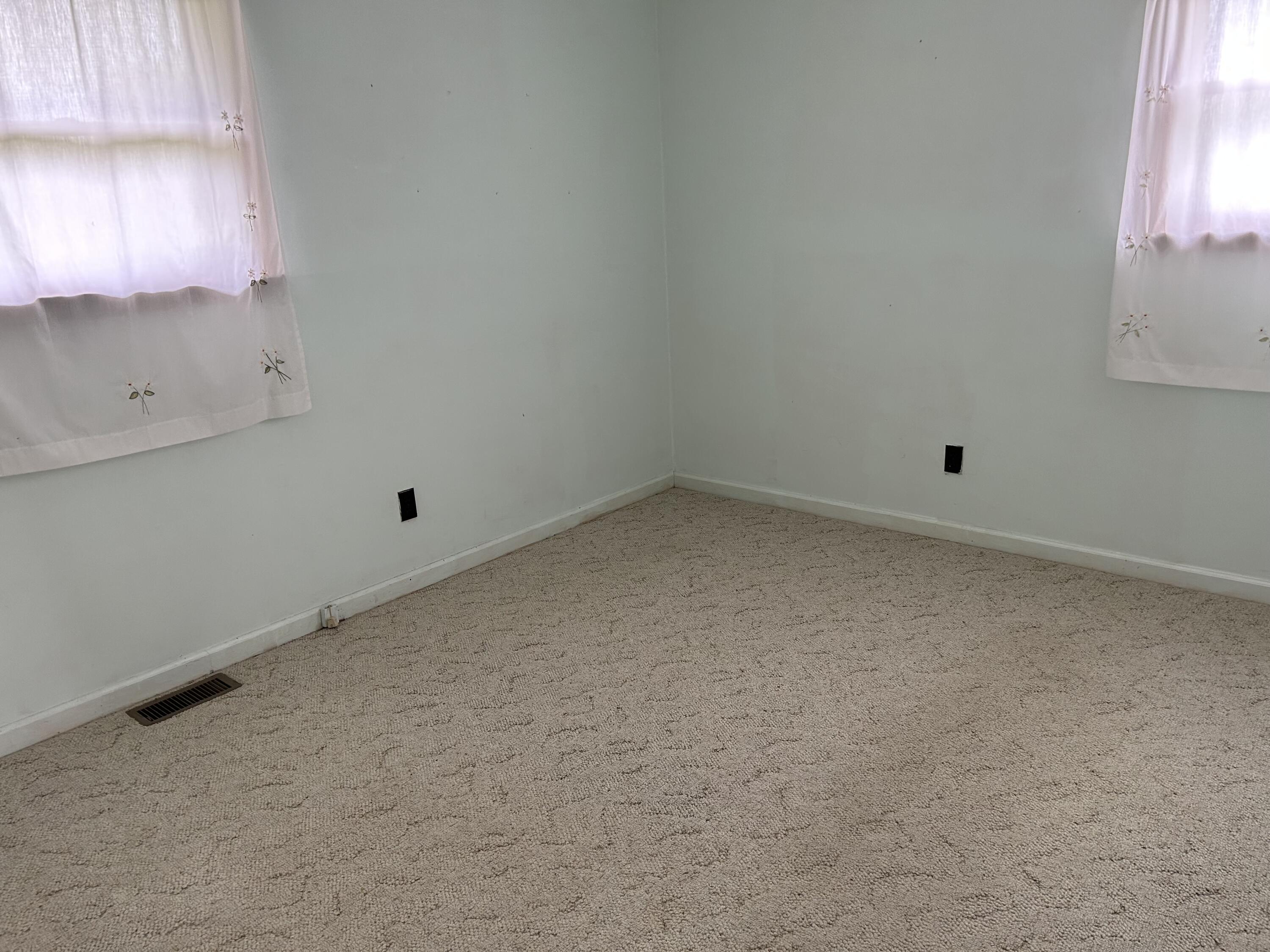 1753 Jchs Road McKee, KY 40447 - Photo 8 of 23 IMG_4730