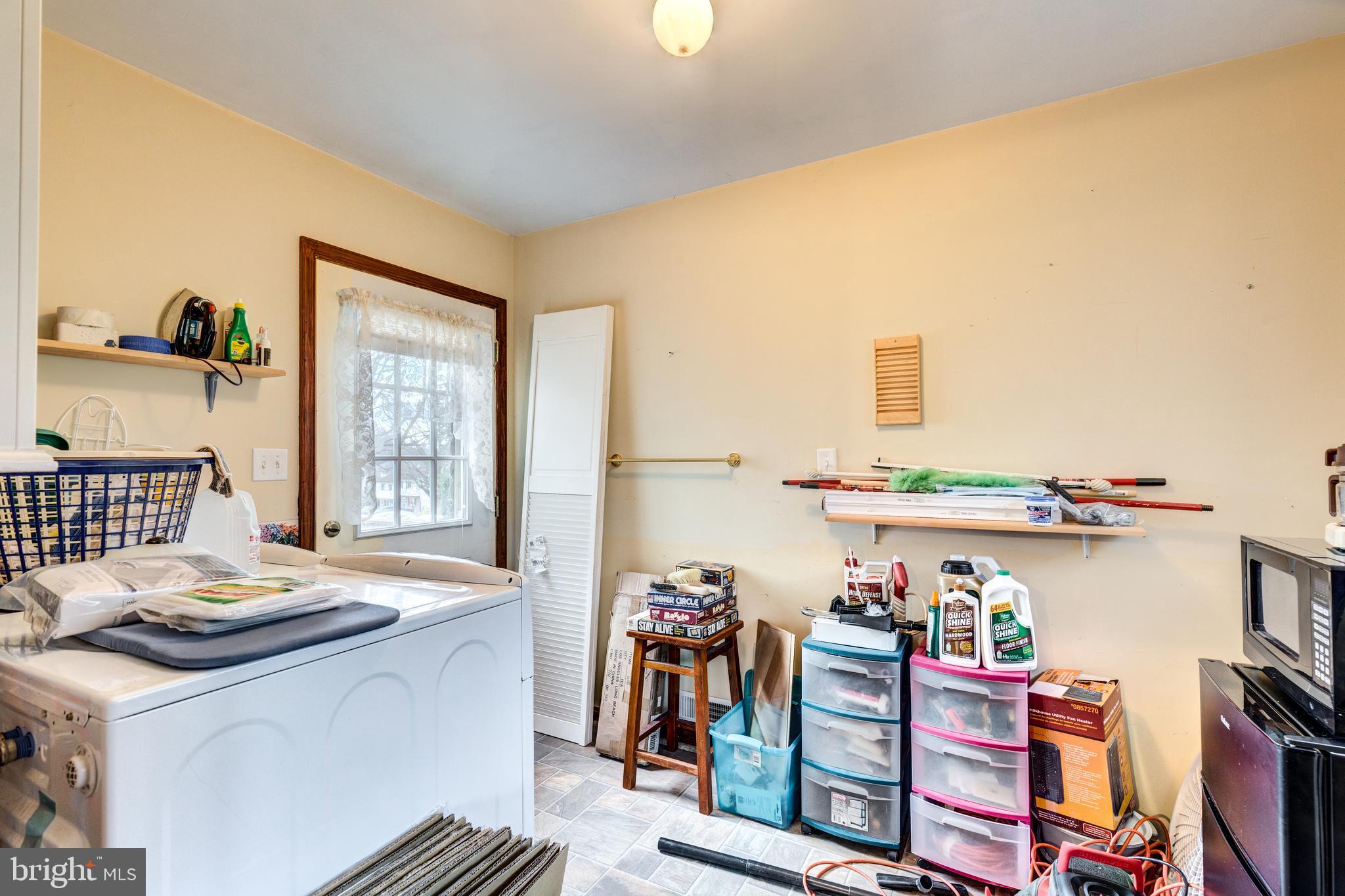 47 Pinewood Circle Hanover, PA 17331 - Photo 22 of 38 side porch laundry/mud room