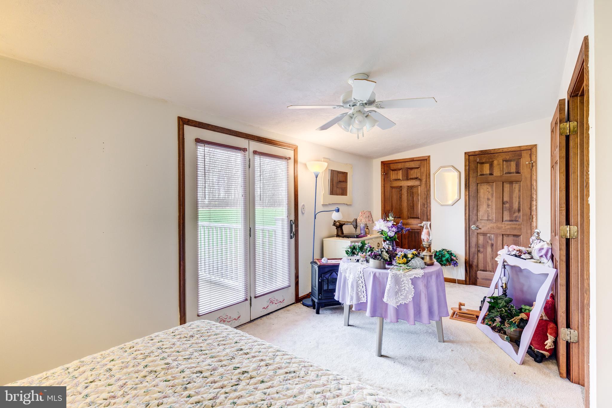 47 Pinewood Circle Hanover, PA 17331 - Photo 24 of 38 2nd floor bedroom