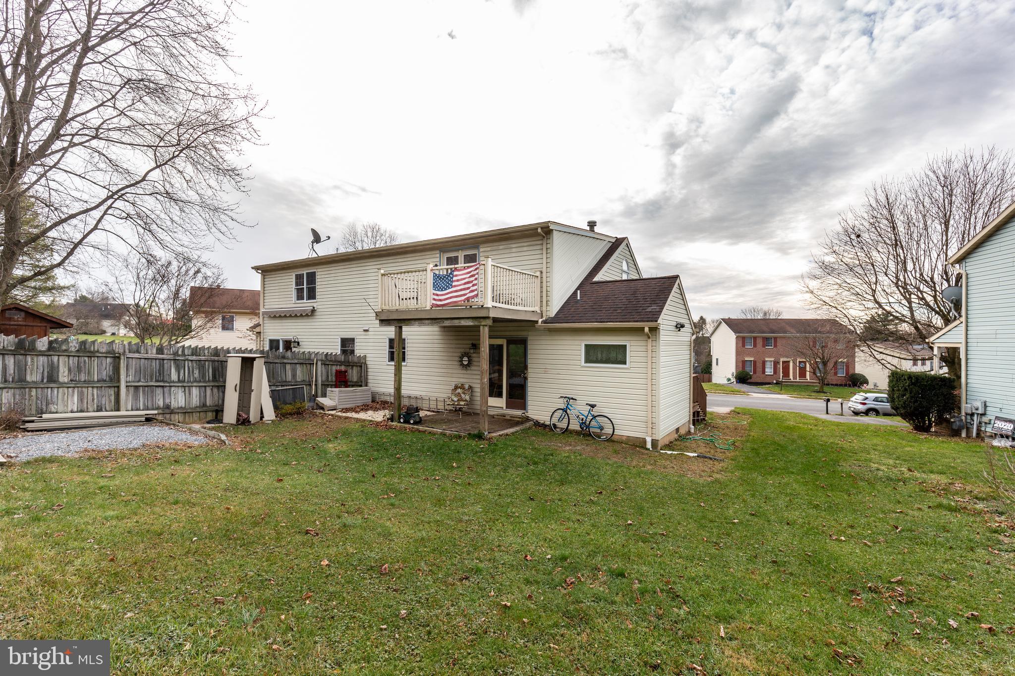 47 Pinewood Circle Hanover, PA 17331 - Photo 4 of 38
