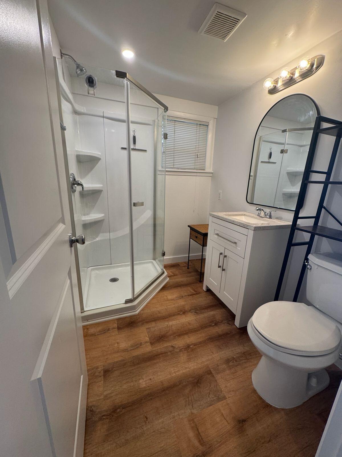 1022 Washington Street Key West, FL 33040 - Photo 22 of 23 Apartment bathroom