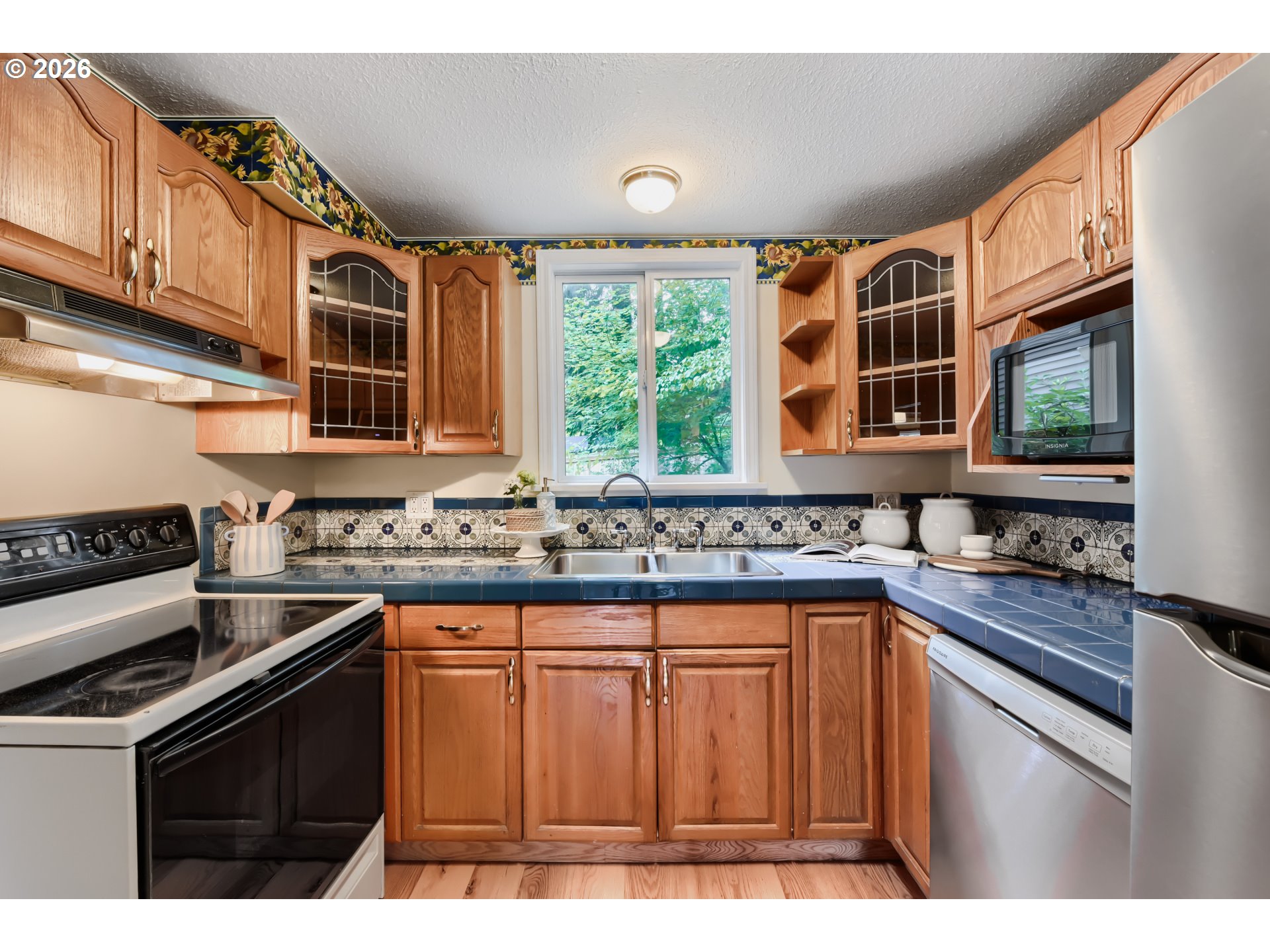 3740 Southwest Comus Street Portland, OR 97219 - Photo 9 of 33 Kitchen