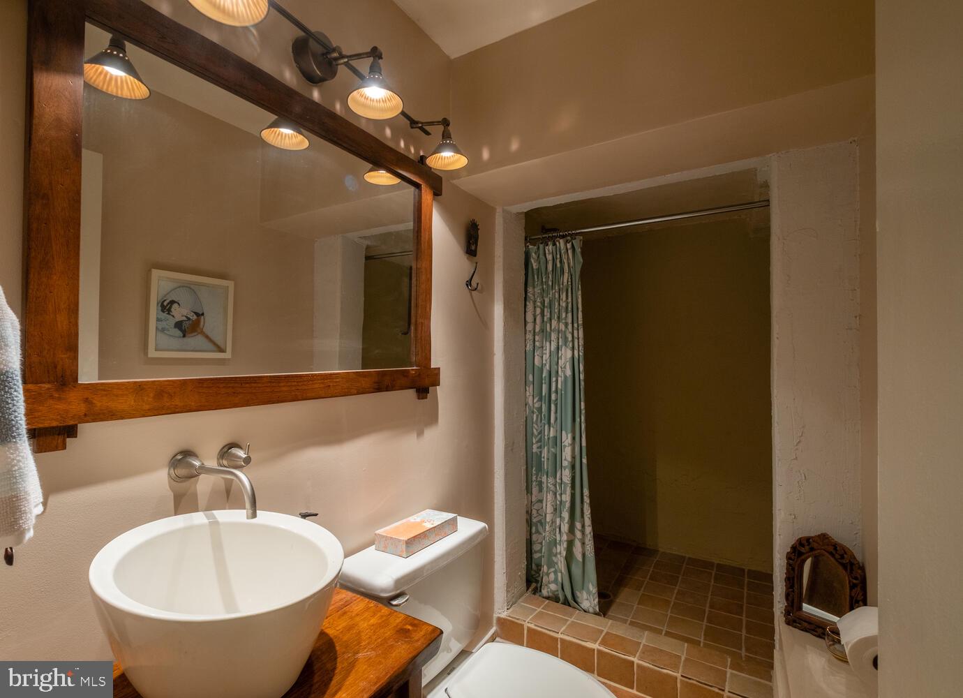 11579 Maple Ridge Road Reston, VA 20190 - Photo 11 of 37